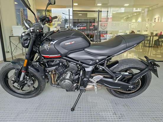 TRIUMPH-TRIDENT 660-2025