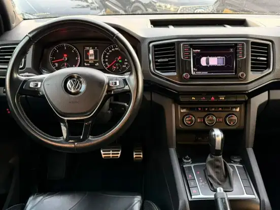 VOLKSWAGEN-AMAROK-2022