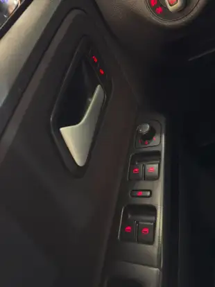VOLKSWAGEN-FOX-2013