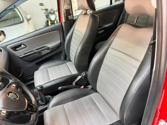 VOLKSWAGEN-FOX-1.6 MSI HIGHLINE 16V FLEX 4P MANUAL VOLKSWAGEN-FOX-2015