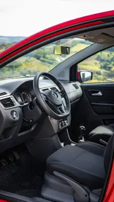 VOLKSWAGEN-FOX-2021