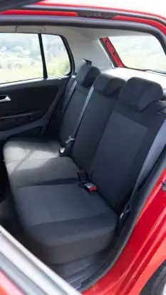 VOLKSWAGEN-FOX-2021