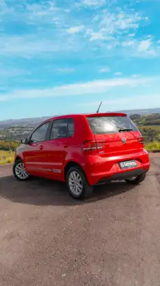 VOLKSWAGEN-FOX-2021