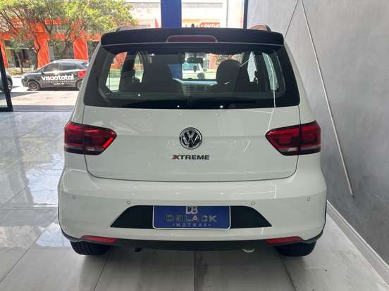 VOLKSWAGEN-FOX-2019