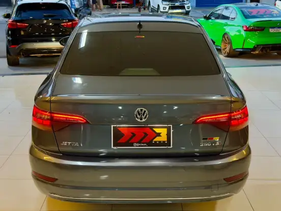 VOLKSWAGEN-JETTA-2020