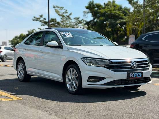 VOLKSWAGEN-JETTA-1.4 16V TSI COMFORTLINE GASOLINA 4P TIPTRONIC VOLKSWAGEN-JETTA-2018