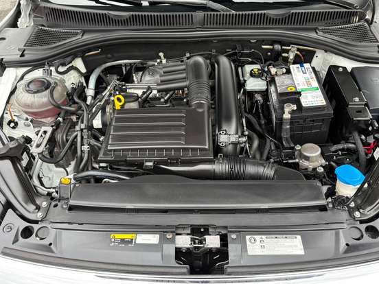VOLKSWAGEN-JETTA-2018