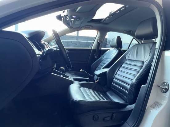 VOLKSWAGEN-JETTA-2.0 TSI HIGHLINE 211CV GASOLINA 4P TIPTRONIC VOLKSWAGEN-JETTA-2015