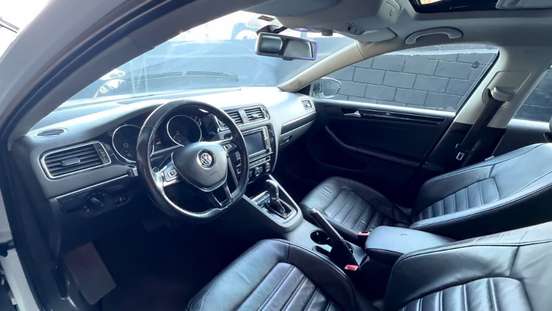 VOLKSWAGEN-JETTA-2.0 TSI HIGHLINE 211CV GASOLINA 4P TIPTRONIC VOLKSWAGEN-JETTA-2015