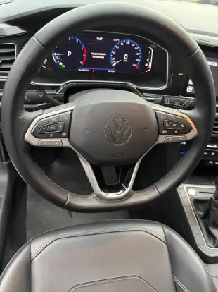 VOLKSWAGEN-POLO-2025