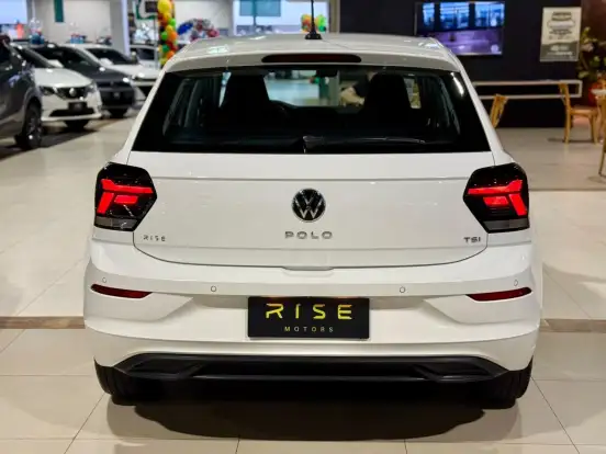 VOLKSWAGEN-POLO-1.0 170 TSI HIGHLINE AUTOMÁTICO VOLKSWAGEN-POLO-2022