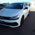 VOLKSWAGEN POLO 1.0 MPI MANUAL VOLKSWAGEN POLO 1.0 MPI MANUAL