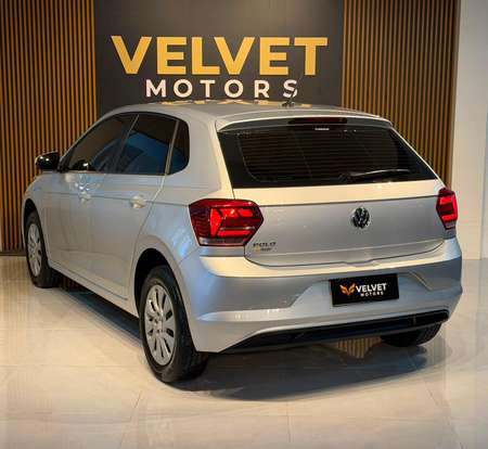 VOLKSWAGEN-POLO-2019