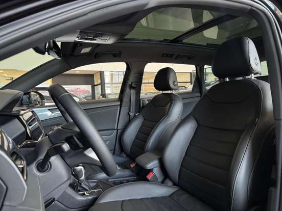VOLKSWAGEN-TAOS-2024
