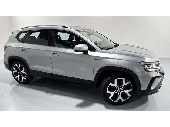 VOLKSWAGEN TAOS 1.4 250 TSI TOTAL FLEX HIGHLINE AUTOMÁTICO