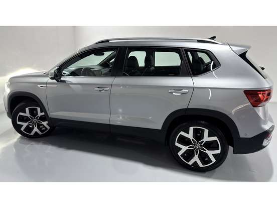 VOLKSWAGEN-TAOS-1.4 250 TSI TOTAL FLEX HIGHLINE AUTOMÁTICO VOLKSWAGEN-TAOS-2024
