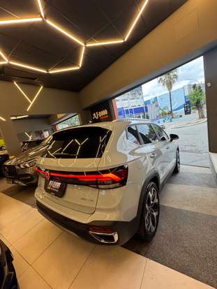 VOLKSWAGEN-TAOS-2026