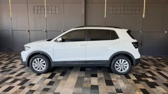 VOLKSWAGEN-T-CROSS-2020