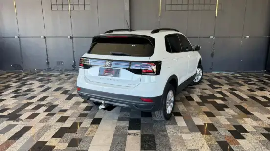 VOLKSWAGEN-T-CROSS-2020
