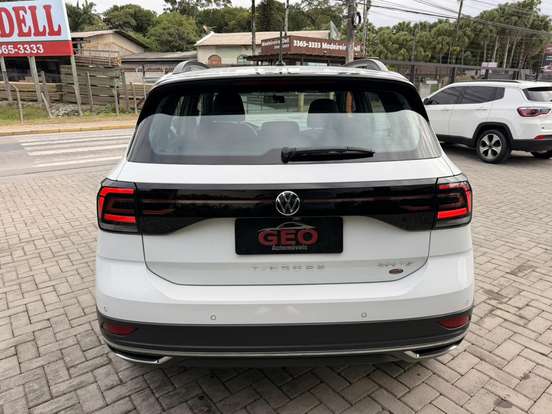 VOLKSWAGEN-T-CROSS-1.0 200 TSI TOTAL FLEX AUTOMÁTICO VOLKSWAGEN-T-CROSS-2022