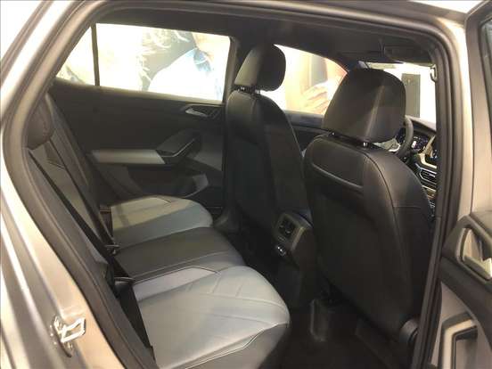 VOLKSWAGEN-T-CROSS-2026