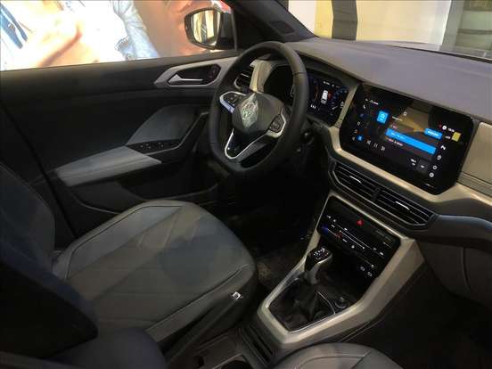 VOLKSWAGEN-T-CROSS-2026