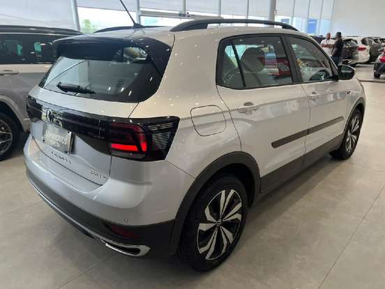 VOLKSWAGEN-T-CROSS-2021