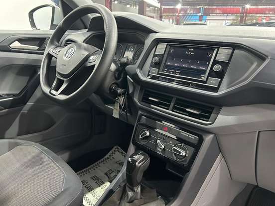 VOLKSWAGEN-T-CROSS-1.0 200 TSI TOTAL FLEX SENSE AUTOMÁTICO VOLKSWAGEN-T-CROSS-2020
