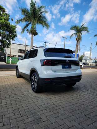 VOLKSWAGEN-T-CROSS-2024
