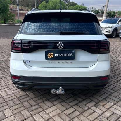 VOLKSWAGEN-T-CROSS-2020