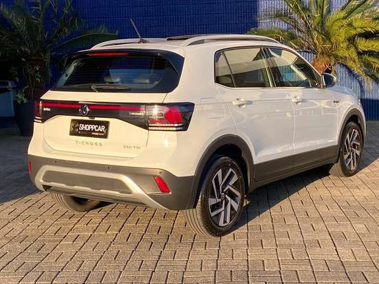 VOLKSWAGEN-T-CROSS-1.4 250 TSI TOTAL FLEX HIGHLINE AUTOMÁTICO VOLKSWAGEN-T-CROSS-2024