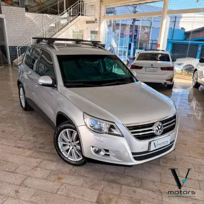 VOLKSWAGEN-TIGUAN-2010