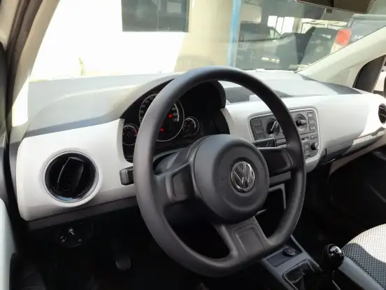 VOLKSWAGEN-UP-1.0 TSI MOVE UP 12V FLEX 4P MANUAL VOLKSWAGEN-UP-2016