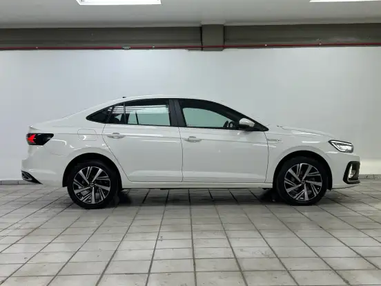 VOLKSWAGEN-VIRTUS-2025