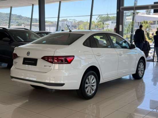 VOLKSWAGEN-VIRTUS-2020