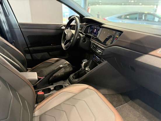 VOLKSWAGEN-VIRTUS-2024