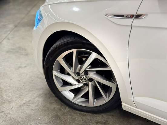 VOLKSWAGEN-VIRTUS-1.0 200 TSI HIGHLINE AUTOMÁTICO VOLKSWAGEN-VIRTUS-2019