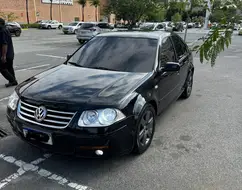 VOLKSWAGEN BORA 2.0 MI 8V GASOLINA 4P TIPTRONIC VOLKSWAGEN BORA 2.0 MI 8V GASOLINA 4P TIPTRONIC