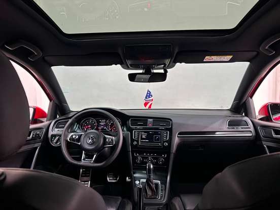 VOLKSWAGEN-GOLF-2.0 TSI GTI 16V TURBO GASOLINA 4P AUTOMÁTICO VOLKSWAGEN-GOLF-2017