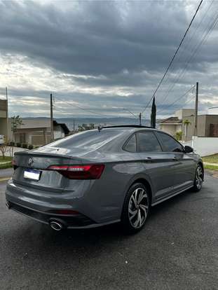 VOLKSWAGEN-JETTA-2023