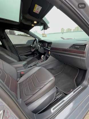VOLKSWAGEN-JETTA-2023