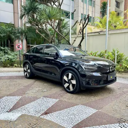 VOLVO C40 P8 RECHARGE TWIN ELECTRIC ULTIMATE AWD