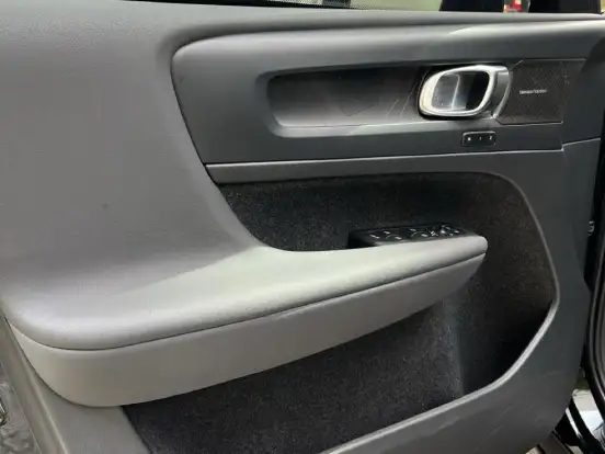 VOLVO-C40-P8 RECHARGE TWIN ELECTRIC ULTIMATE AWD VOLVO-C40-2023