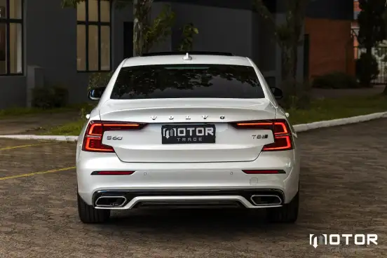 VOLVO-S60-2019