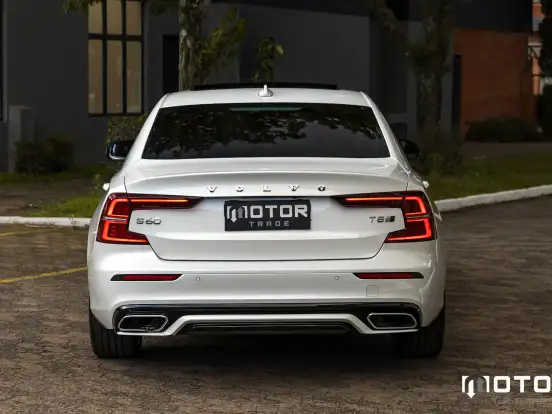 VOLVO-S60-2.0 T8 R-DESIGN HÍBRIDO 4P AUTOMÁTICO VOLVO-S60-2019