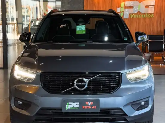 VOLVO-XC40-2.0 T5 GASOLINA R-DESIGN AWD GEARTRONIC VOLVO-XC40-2018