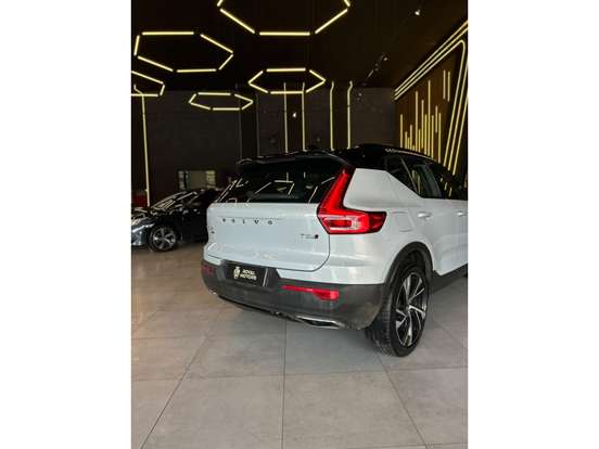 VOLVO-XC40-2.0 T5 GASOLINA R-DESIGN AWD GEARTRONIC VOLVO-XC40-2019