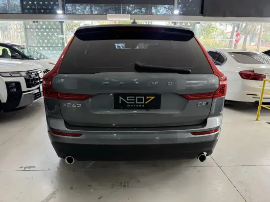 VOLVO-XC60-2.0 D5 DIESEL MOMENTUM AWD GEARTRONIC VOLVO-XC60-2018
