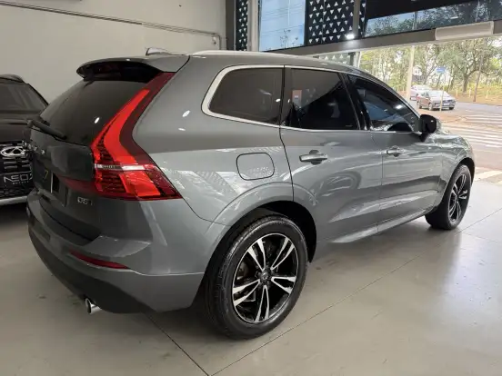VOLVO-XC60-2.0 D5 DIESEL MOMENTUM AWD GEARTRONIC VOLVO-XC60-2018