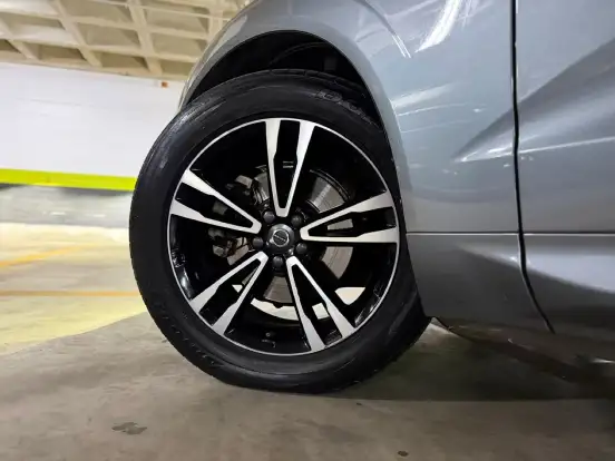 VOLVO-XC60-2.0 T5 GASOLINA MOMENTUM AWD GEARTRONIC VOLVO-XC60-2017